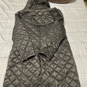 Original Burberry Coat ! Paranoid with LA weather. Needs to go asap!